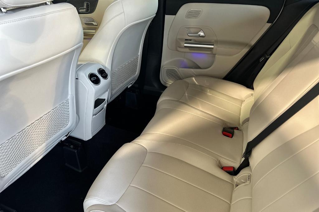 used 2025 Mercedes-Benz GLA 250 car, priced at $36,900