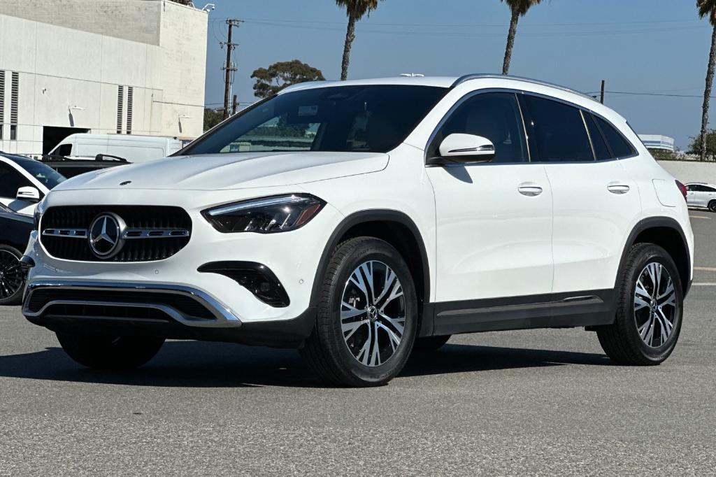 used 2025 Mercedes-Benz GLA 250 car, priced at $36,900