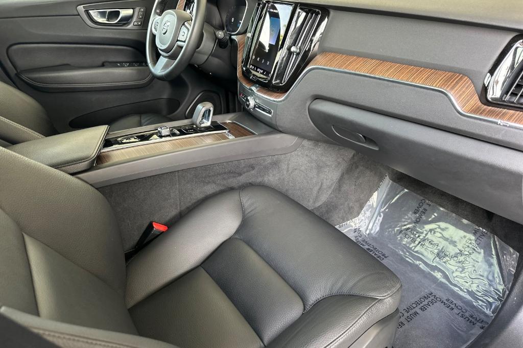 used 2022 Volvo XC60 car, priced at $17,800