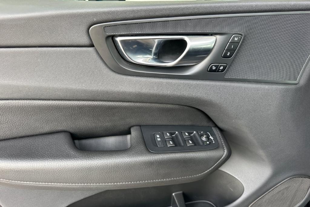 used 2022 Volvo XC60 car, priced at $17,800