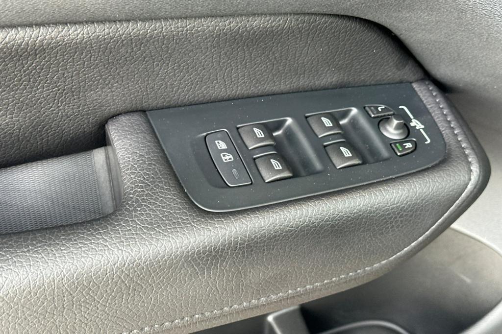 used 2022 Volvo XC60 car, priced at $17,800