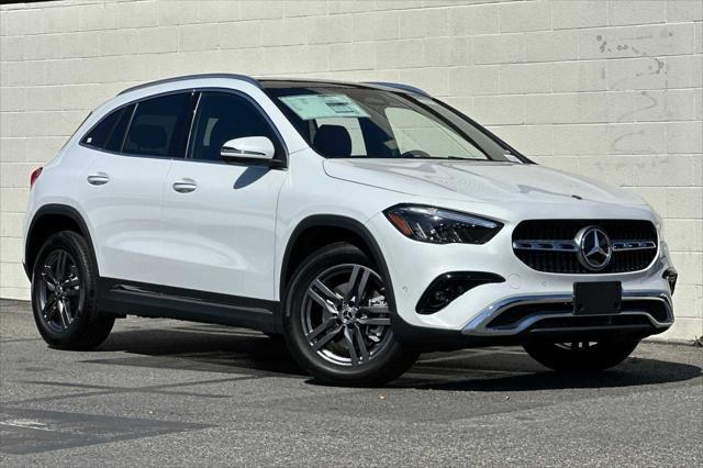 new 2024 Mercedes-Benz GLA 250 car, priced at $45,910
