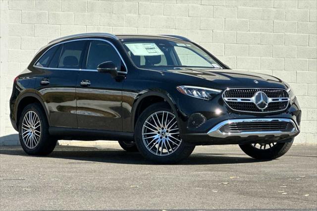 new 2024 Mercedes-Benz GLC 300 car, priced at $53,525