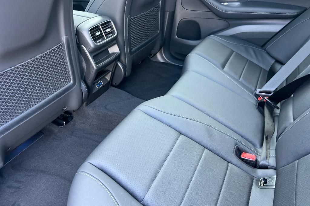 new 2026 Mercedes-Benz GLE 350 car, priced at $70,205