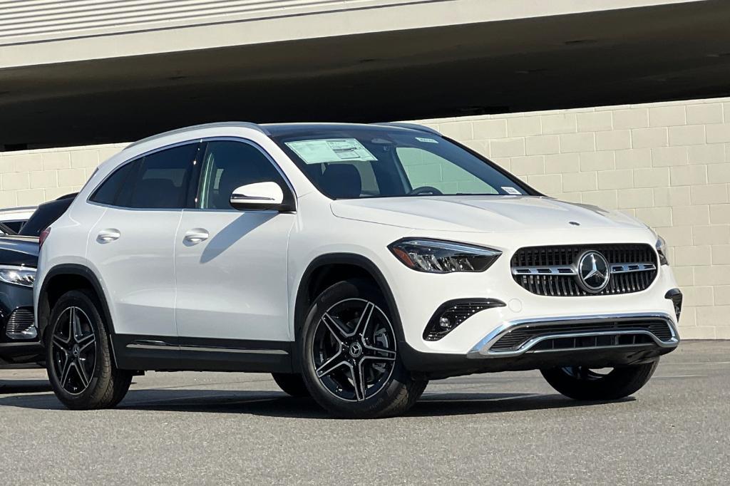 new 2026 Mercedes-Benz GLA 250 car, priced at $44,920