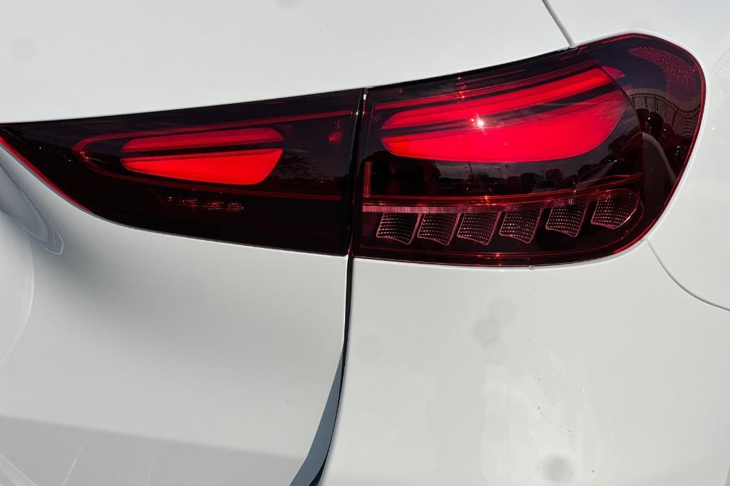 new 2026 Mercedes-Benz GLA 250 car, priced at $44,920