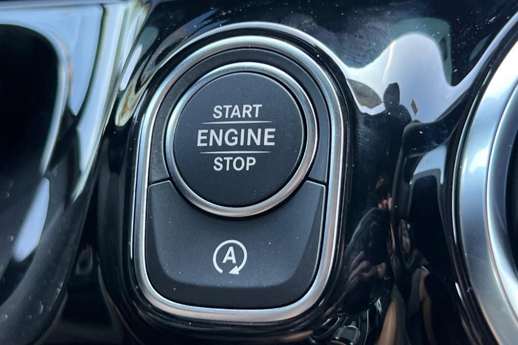 new 2026 Mercedes-Benz GLA 250 car, priced at $44,920