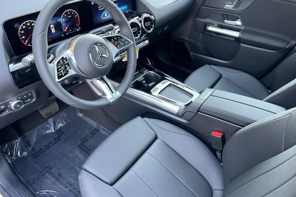 new 2026 Mercedes-Benz GLA 250 car, priced at $44,920