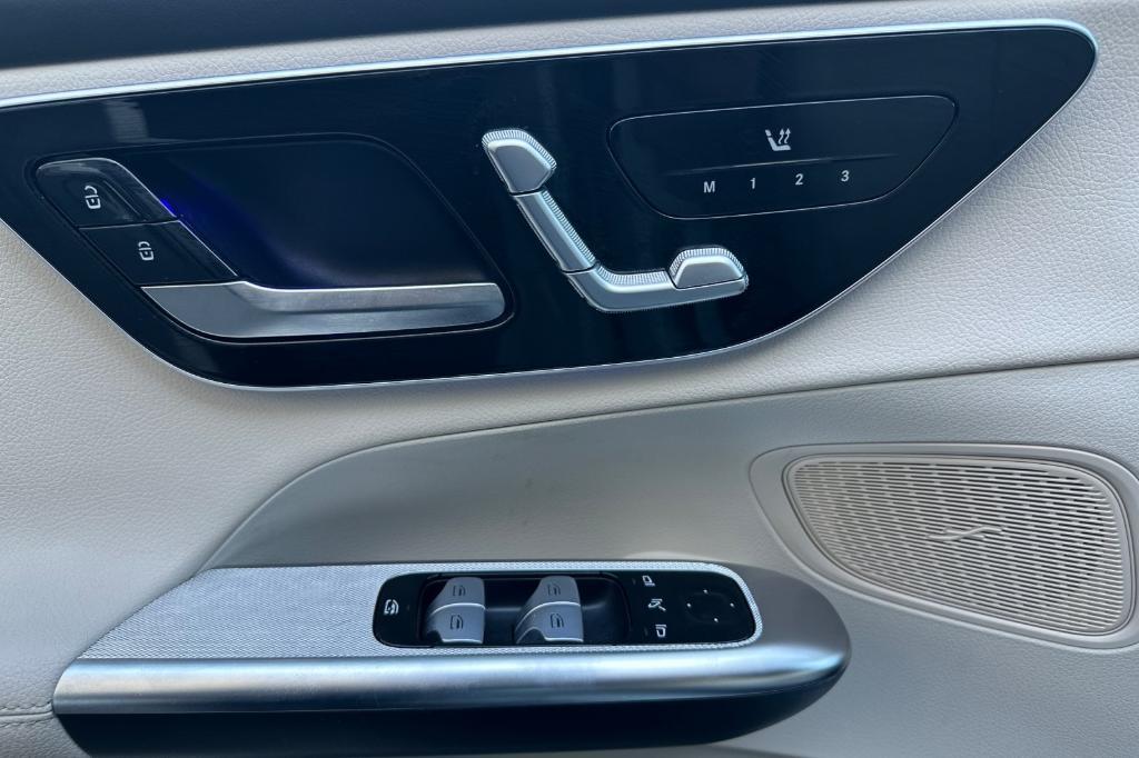 used 2023 Mercedes-Benz GLC 300 car, priced at $36,900