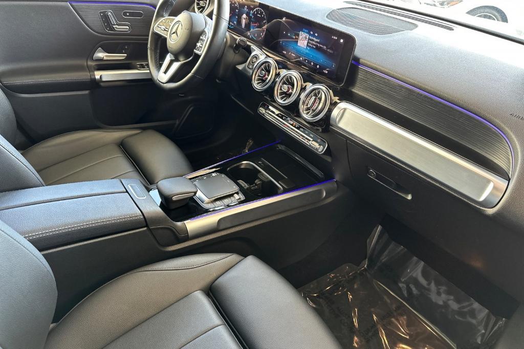used 2023 Mercedes-Benz GLB 250 car, priced at $30,900