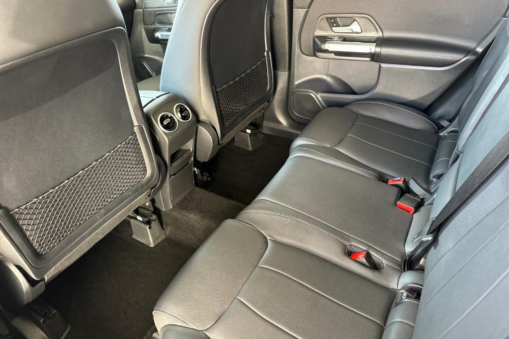 used 2023 Mercedes-Benz GLB 250 car, priced at $30,900