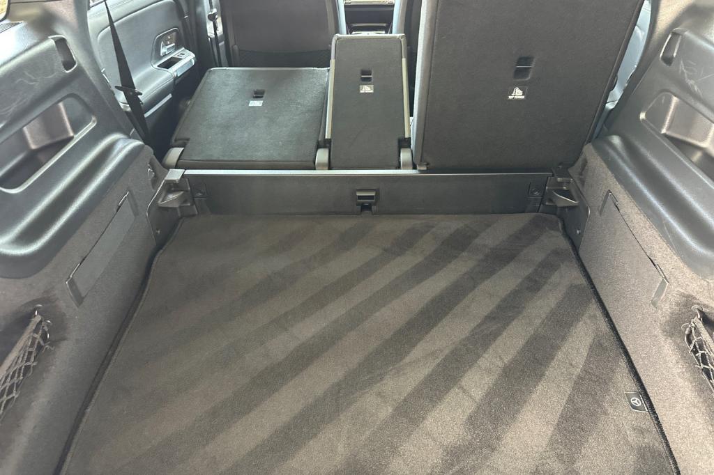 used 2023 Mercedes-Benz GLB 250 car, priced at $30,900