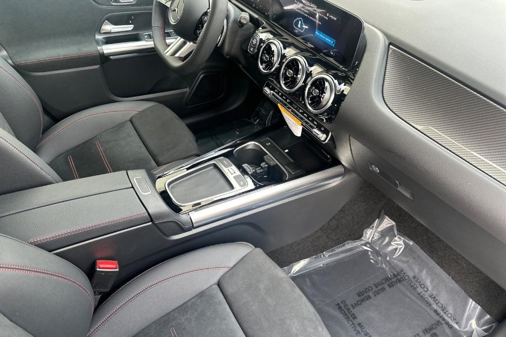 new 2026 Mercedes-Benz GLA 250 car, priced at $47,000