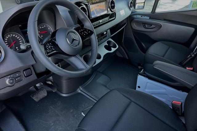 new 2025 Mercedes-Benz Sprinter 2500 car, priced at $65,382