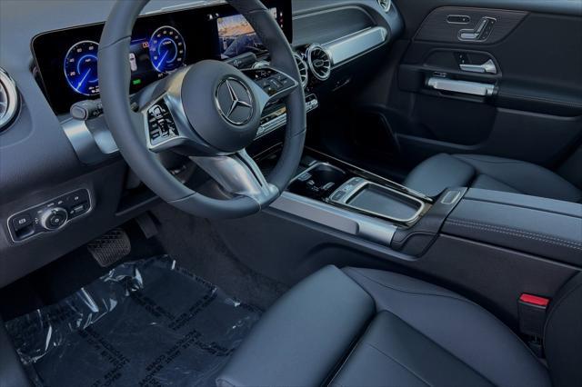 new 2024 Mercedes-Benz EQB 300 car, priced at $61,675