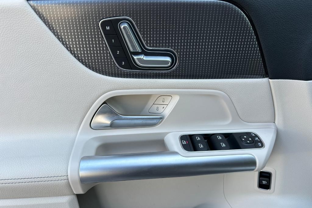 used 2023 Mercedes-Benz GLA 250 car, priced at $31,400