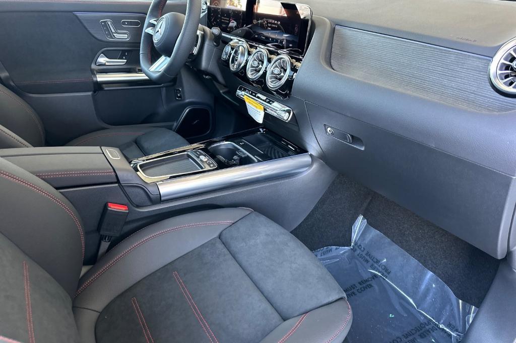 new 2026 Mercedes-Benz GLA 250 car, priced at $51,505