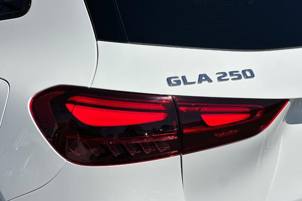 new 2026 Mercedes-Benz GLA 250 car, priced at $51,505