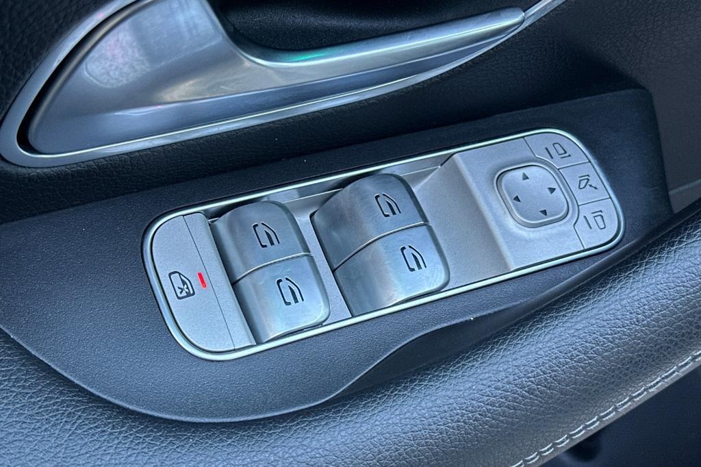 used 2022 Mercedes-Benz GLE 350 car, priced at $38,400