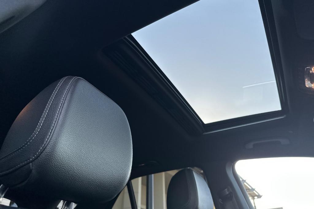 used 2022 Mercedes-Benz GLE 350 car, priced at $38,400