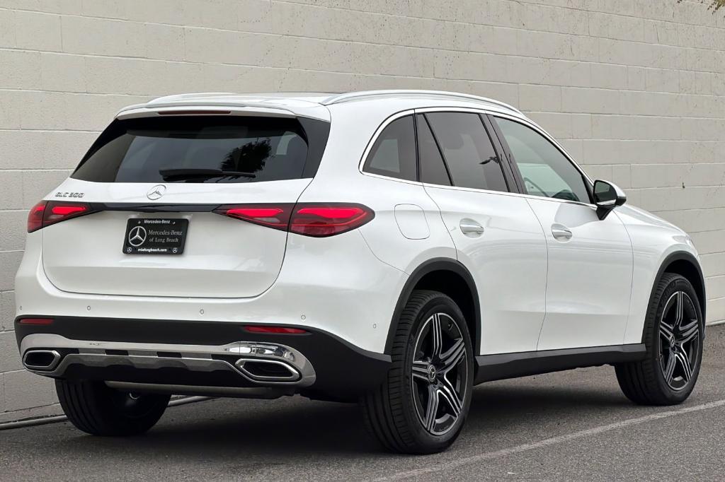 new 2026 Mercedes-Benz GLC 300 car, priced at $53,085