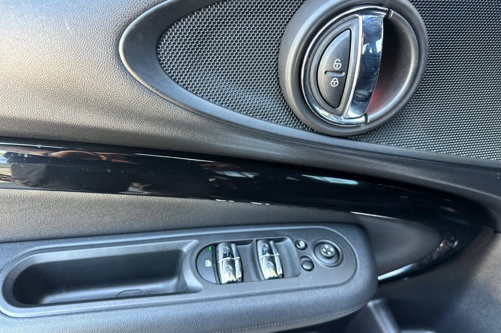 used 2023 MINI Clubman car, priced at $25,900