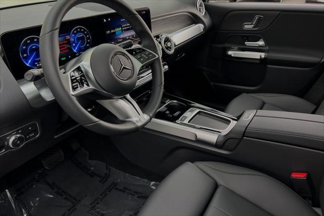 new 2024 Mercedes-Benz EQB 300 car, priced at $61,015