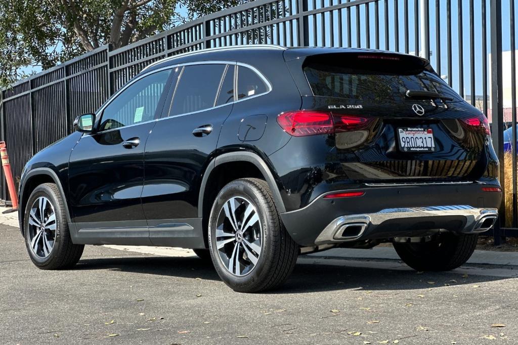used 2025 Mercedes-Benz GLA 250 car, priced at $38,900