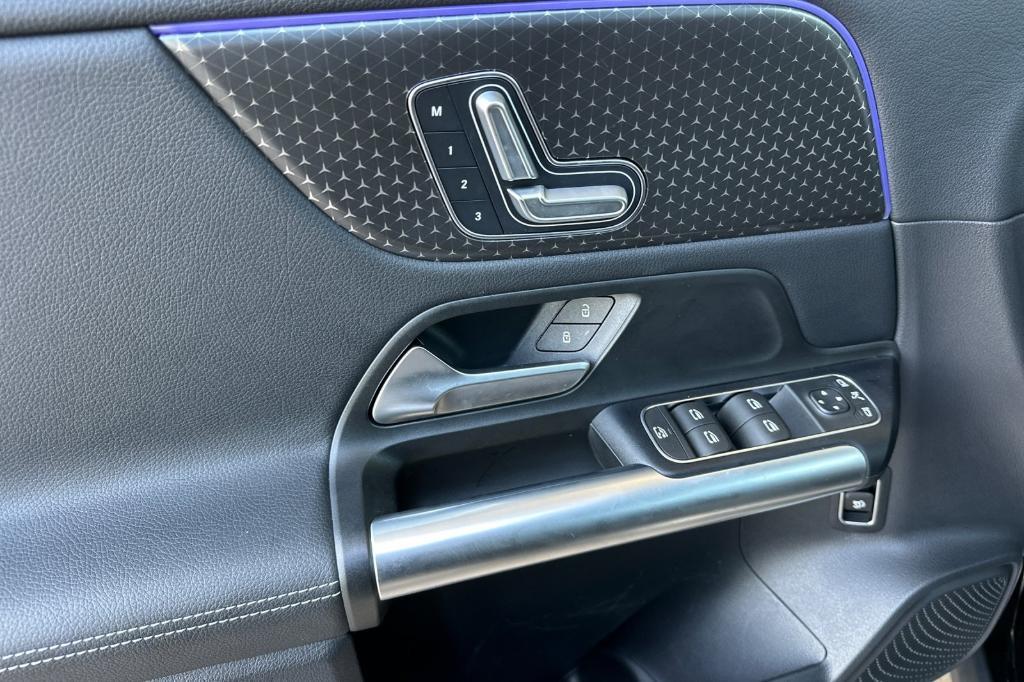 used 2025 Mercedes-Benz GLA 250 car, priced at $38,900