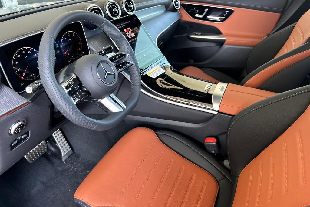new 2025 Mercedes-Benz GLC 300 car, priced at $60,125
