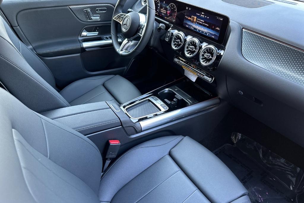 new 2026 Mercedes-Benz GLA 250 car, priced at $46,085