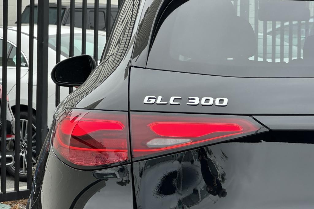 new 2025 Mercedes-Benz GLC 300 car, priced at $54,465
