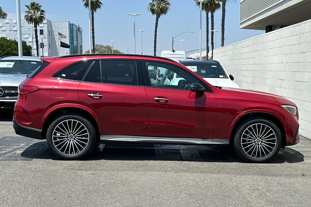 new 2025 Mercedes-Benz GLC 300 car, priced at $57,810