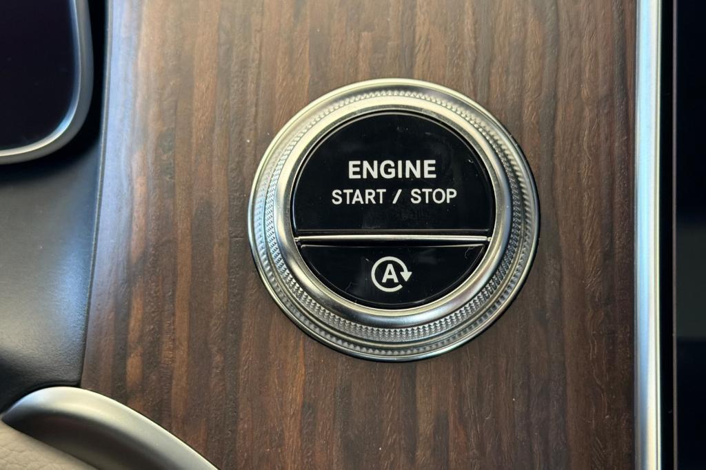 new 2026 Mercedes-Benz GLC 300 car, priced at $53,085