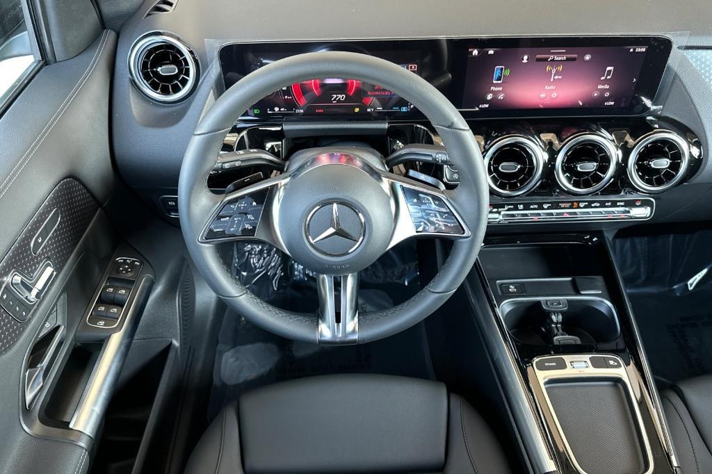 new 2026 Mercedes-Benz GLA 250 car, priced at $43,250