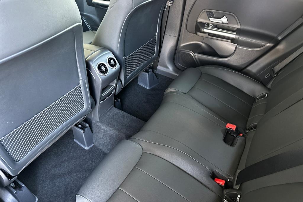 new 2026 Mercedes-Benz GLA 250 car, priced at $43,250