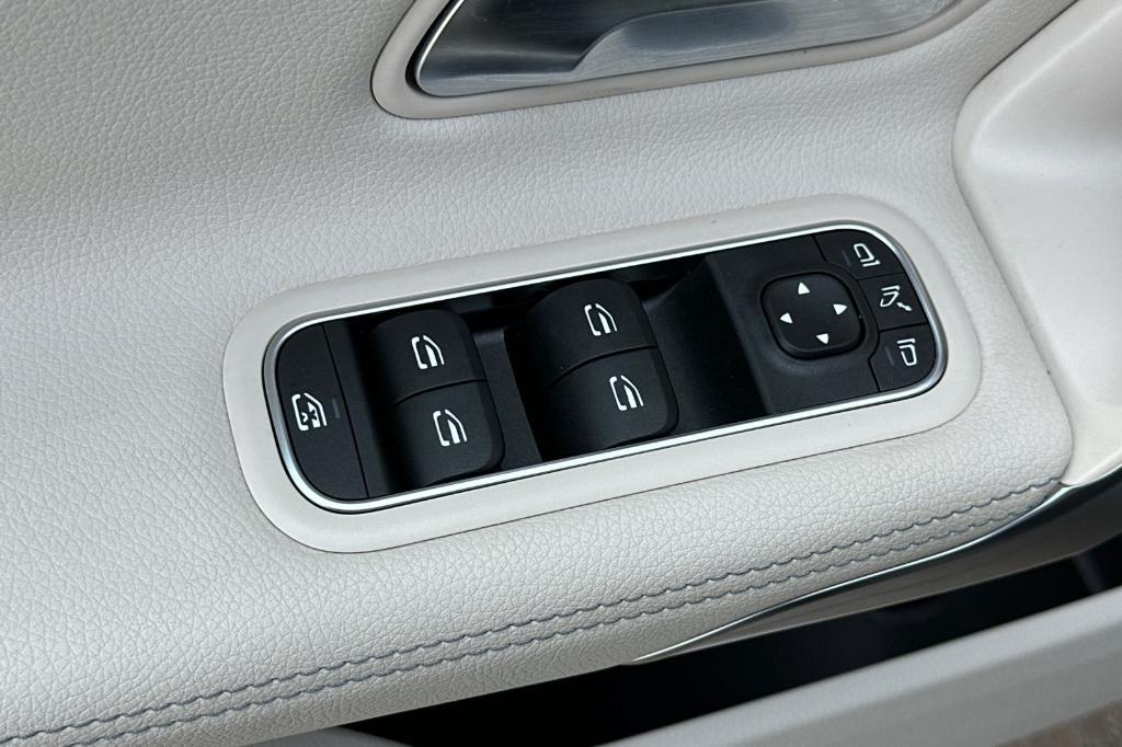 used 2025 Mercedes-Benz CLA 250 car, priced at $37,900