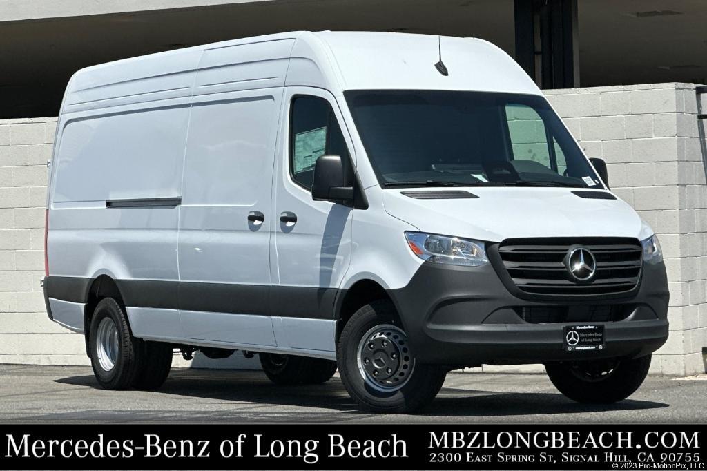 new 2025 Mercedes-Benz Sprinter 3500 car, priced at $71,502