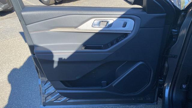 new 2025 Ford Explorer car, priced at $50,895