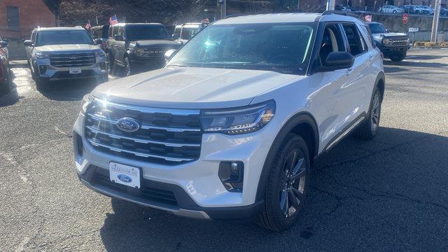 new 2025 Ford Explorer car, priced at $48,425