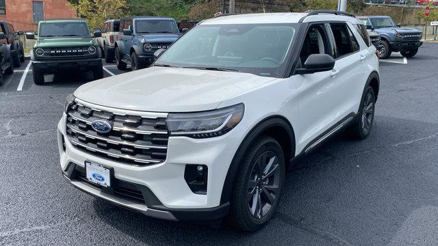 new 2025 Ford Explorer car, priced at $50,055