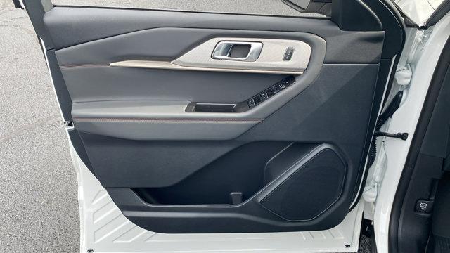 new 2025 Ford Explorer car, priced at $50,055