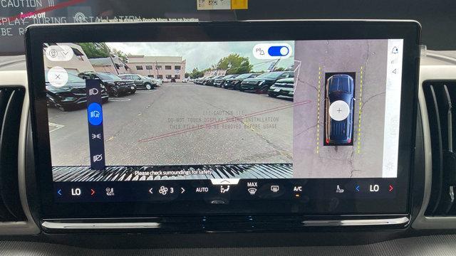 new 2025 Ford Expedition car, priced at $72,860