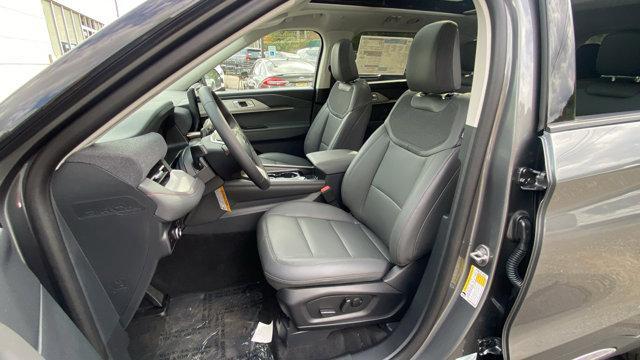 new 2025 Ford Explorer car, priced at $48,660