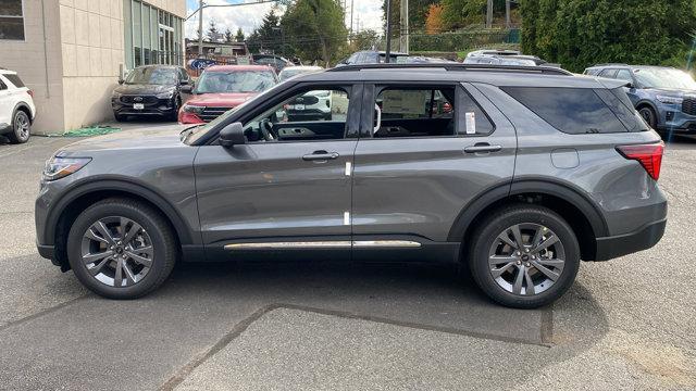 new 2025 Ford Explorer car, priced at $48,660