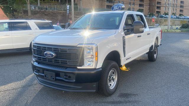 new 2024 Ford F-350 car, priced at $66,010