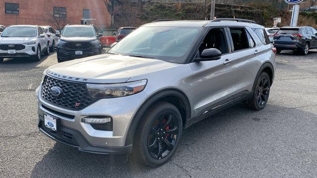new 2023 Ford Explorer car, priced at $59,156