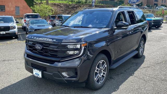 new 2025 Ford Expedition car, priced at $73,080