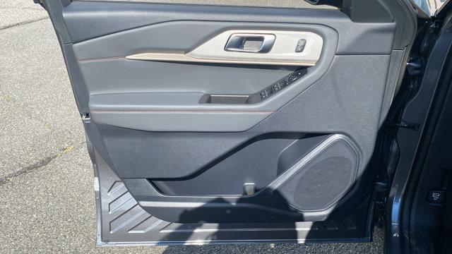 new 2025 Ford Explorer car, priced at $43,450