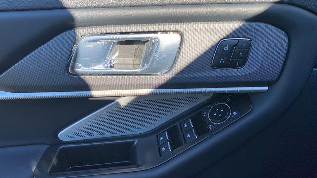 new 2025 Ford Explorer car, priced at $62,695
